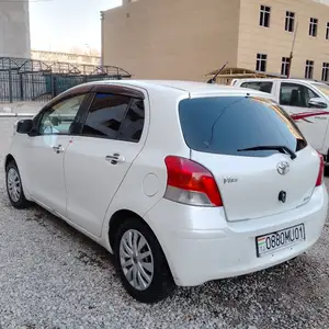 Toyota Vitz, 2008