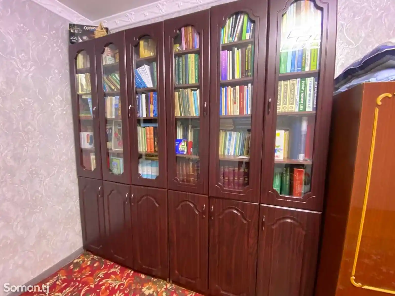 Книжный шкаф-1