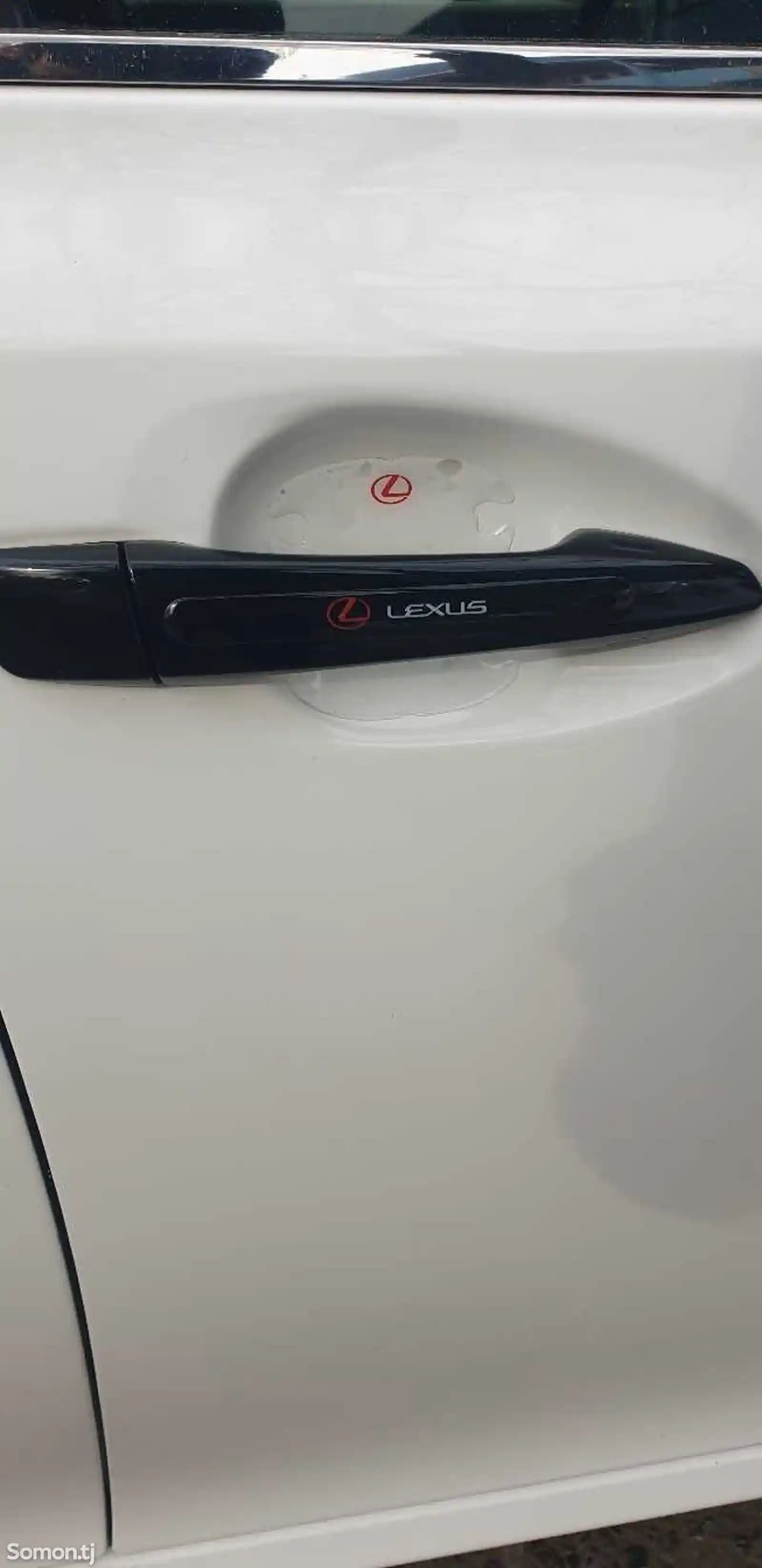 Защитная наклейка на ручки дверей Lexus-2