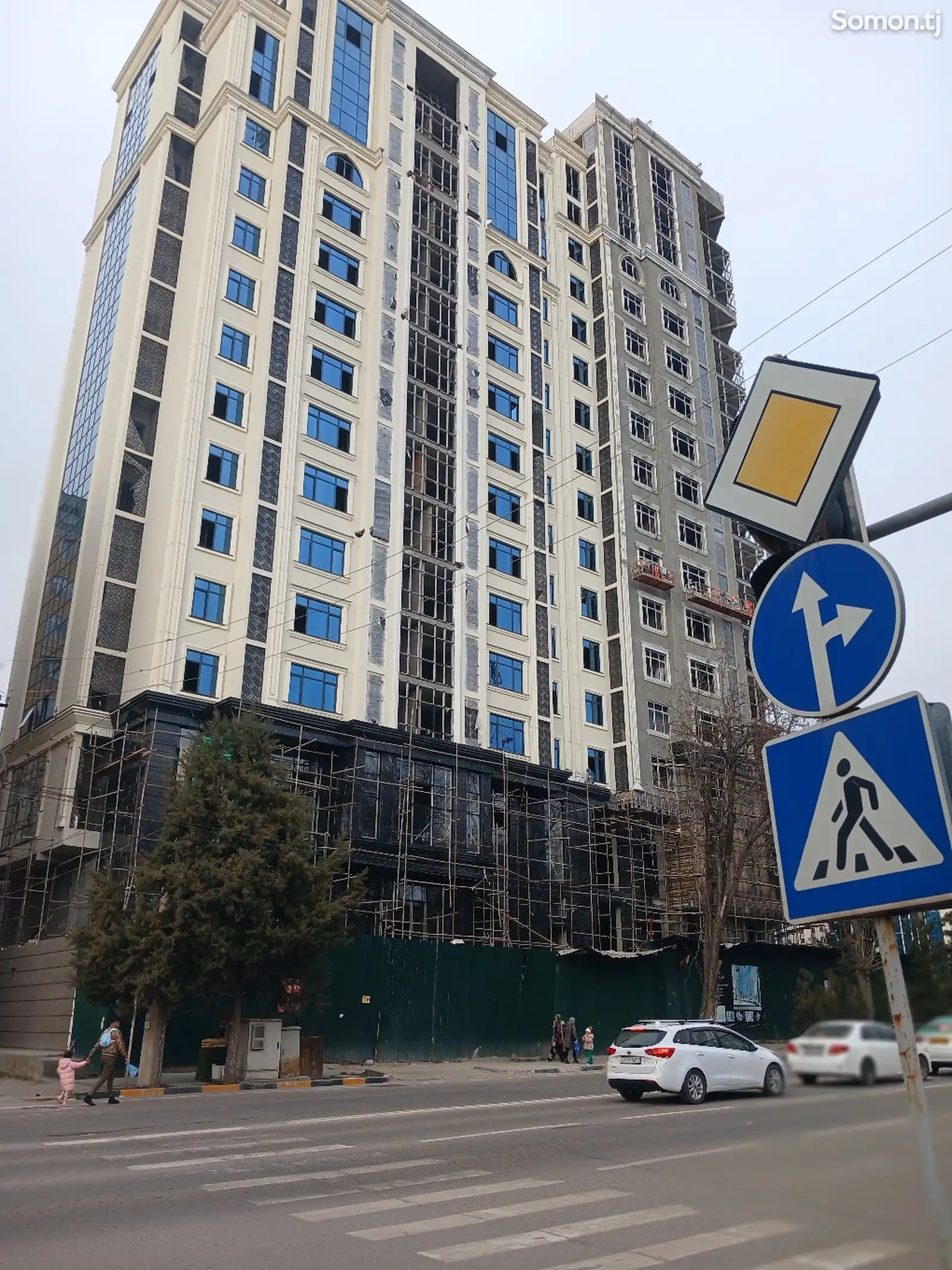 3-комн. квартира, 8 этаж, 105 м², И.Сомони-1