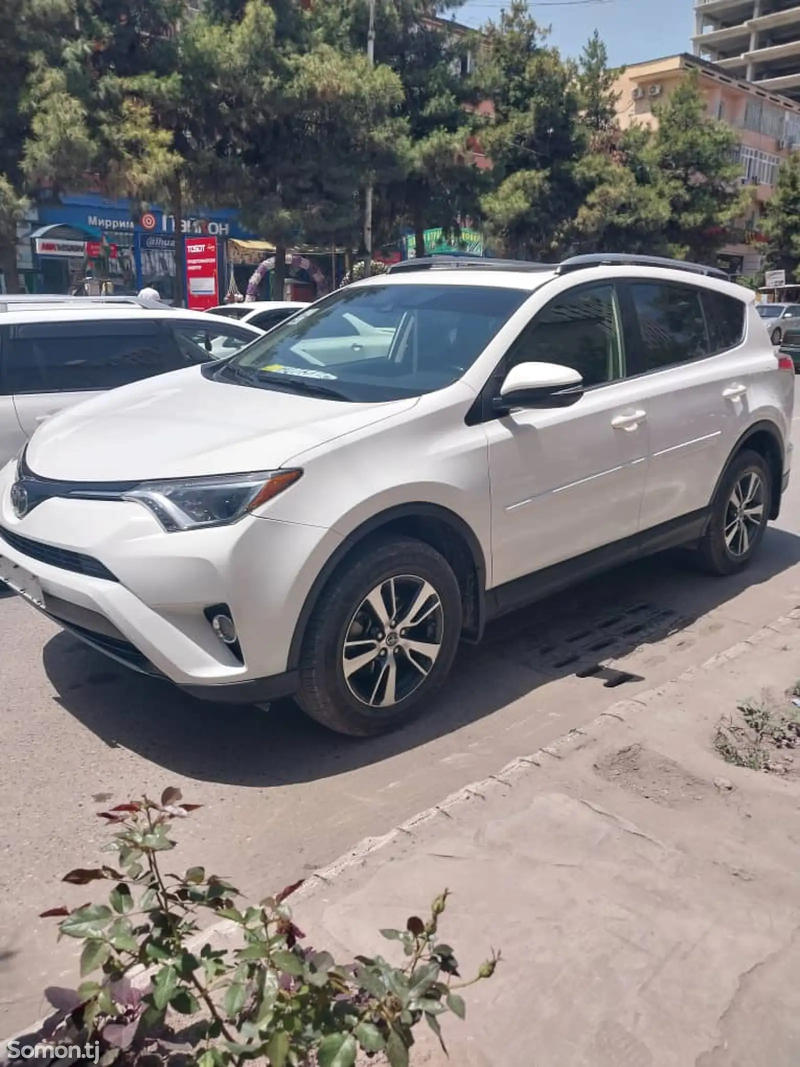 Toyota RAV 4, 2017-1