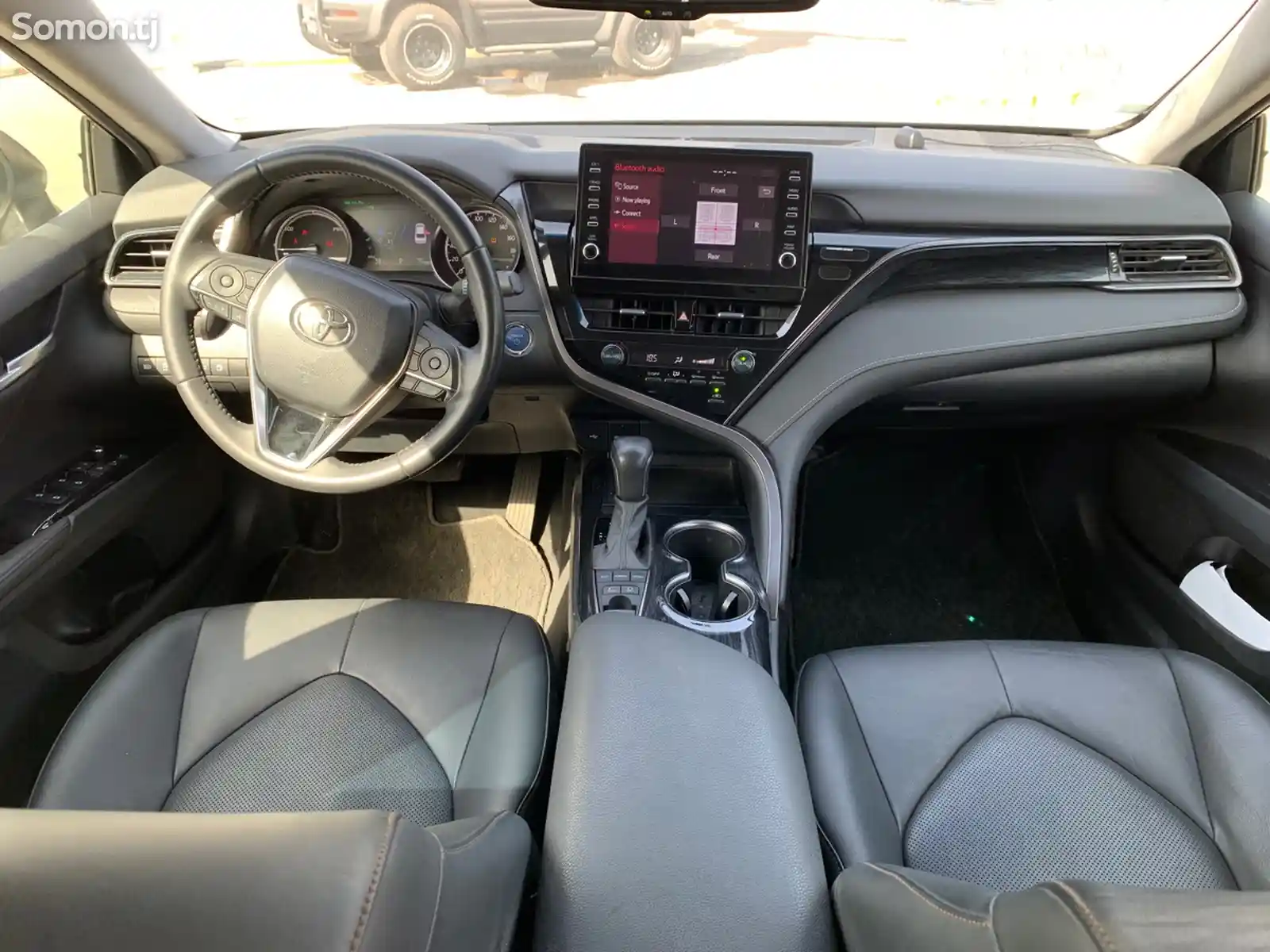 Toyota Camry, 2017-4