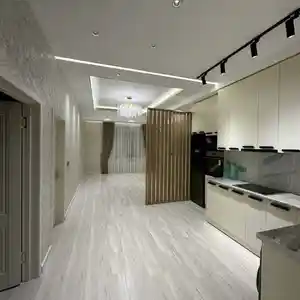 2-комн. квартира, 7 этаж, 80м², Дом Печати