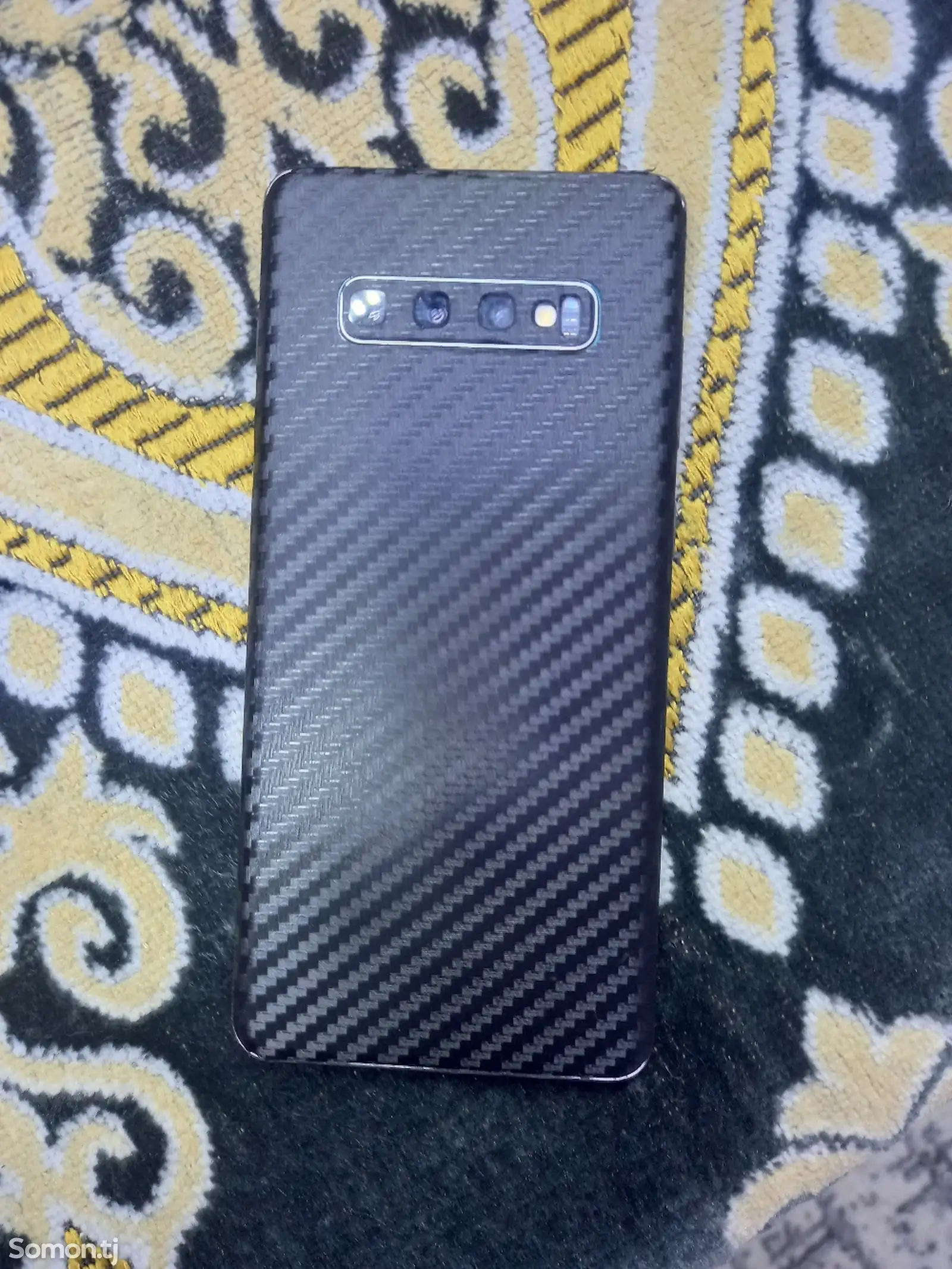 Samsung Galaxy S10+-1