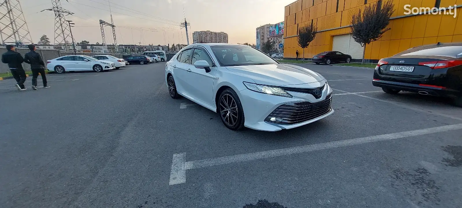 Toyota Camry, 2018-1