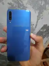 Samsung Galaxy A70-3