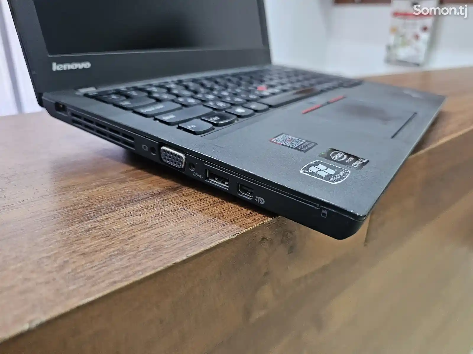 Ноутбук Lenovo 12.5 Core i5-5200U / 8GB / HDD 500GB-8