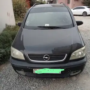 Opel Zafira, 2001