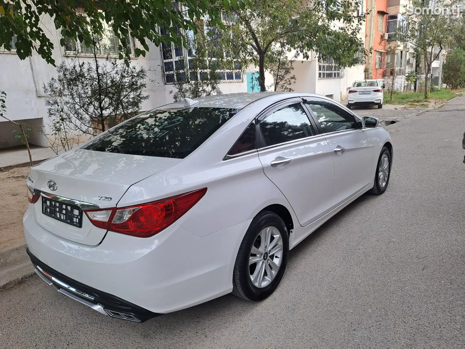 Hyundai Sonata, 2011-1