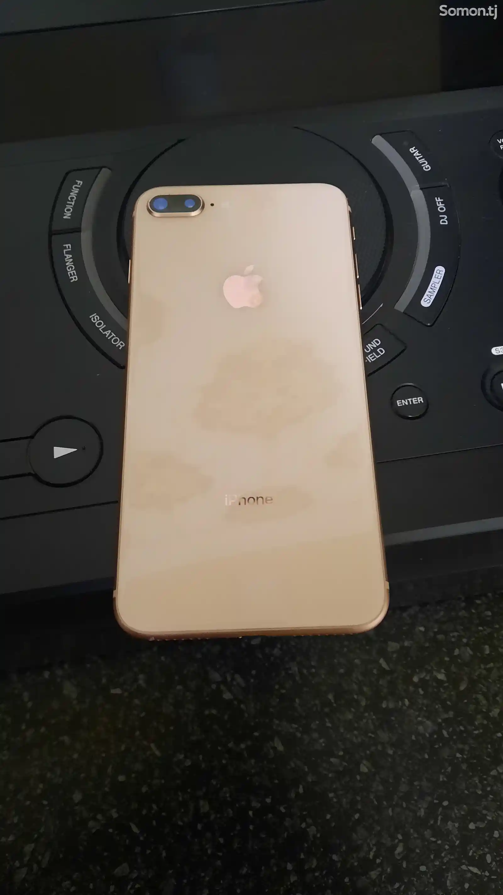 Apple iPhone 8 plus, 64 gb, Gold-1