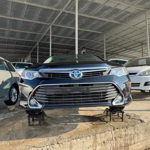 Toyota Camry, 2015