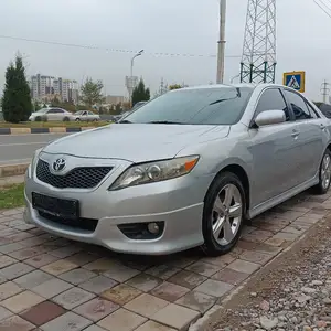 Toyota Camry, 2010