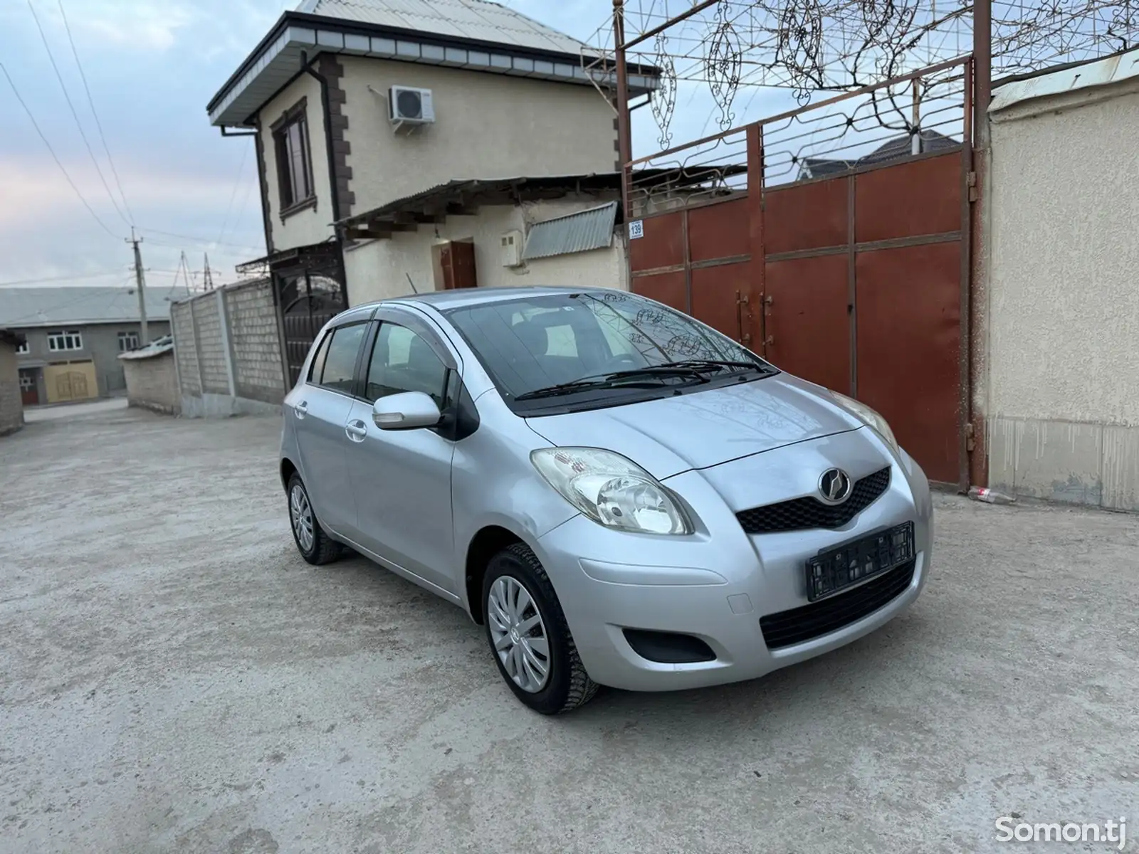 Toyota Vitz, 2010-1