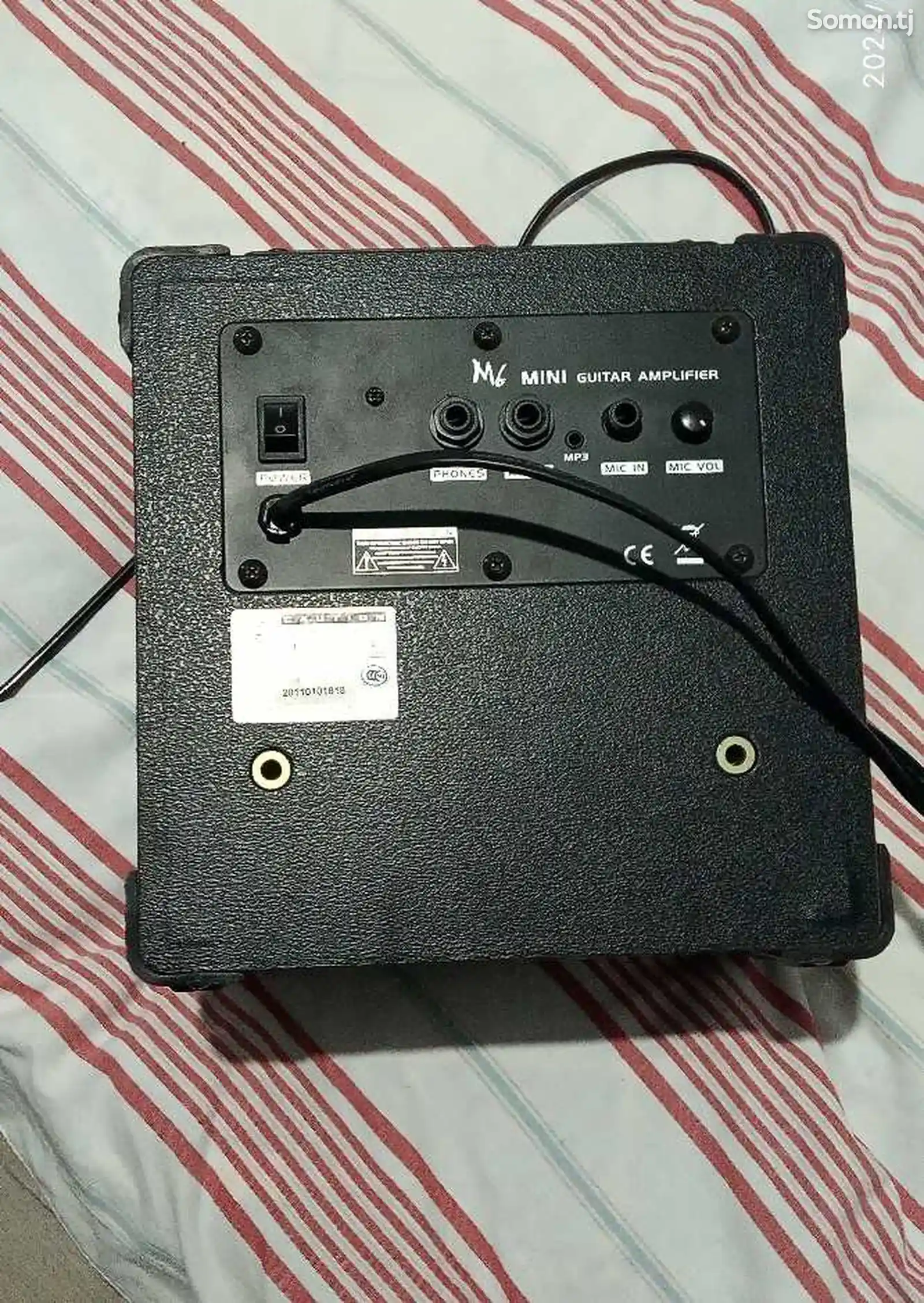 Комбоусилитель для электрогитары 10W-4