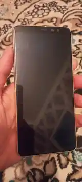 Samsung Galaxy A8+-2