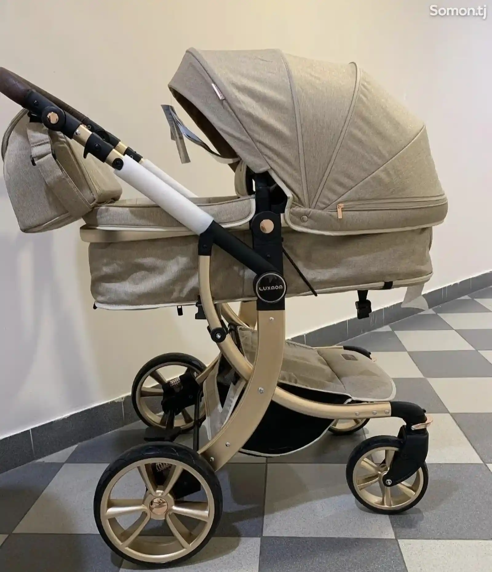 Детская коляска 3 в1 Luxmom-1