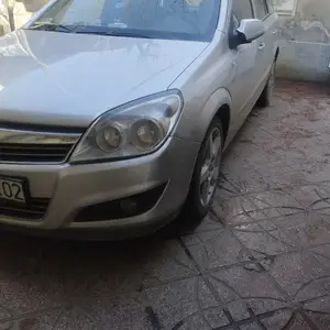 Opel Astra H, 2008