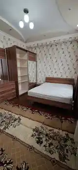 3-комн. квартира, 4 этаж, 90м², 102 мкр-7