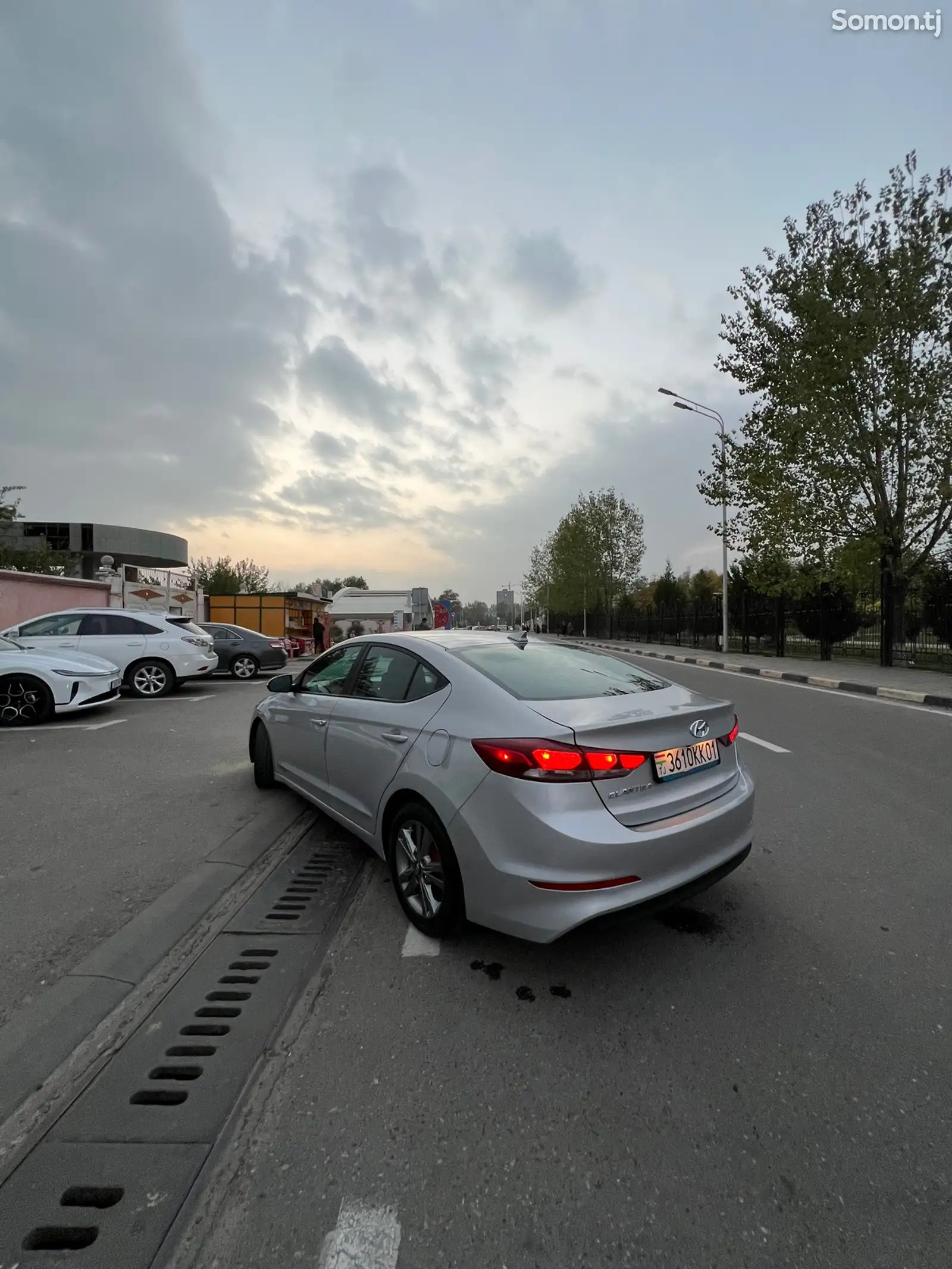 Hyundai Elantra, 2017-7