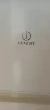 Холодильник Indesit-5