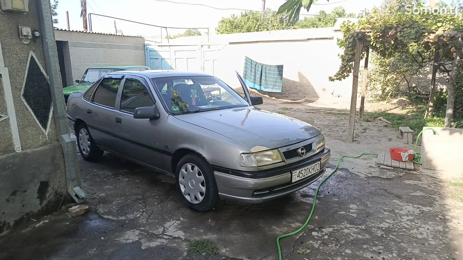 Opel Vectra A, 1993-1