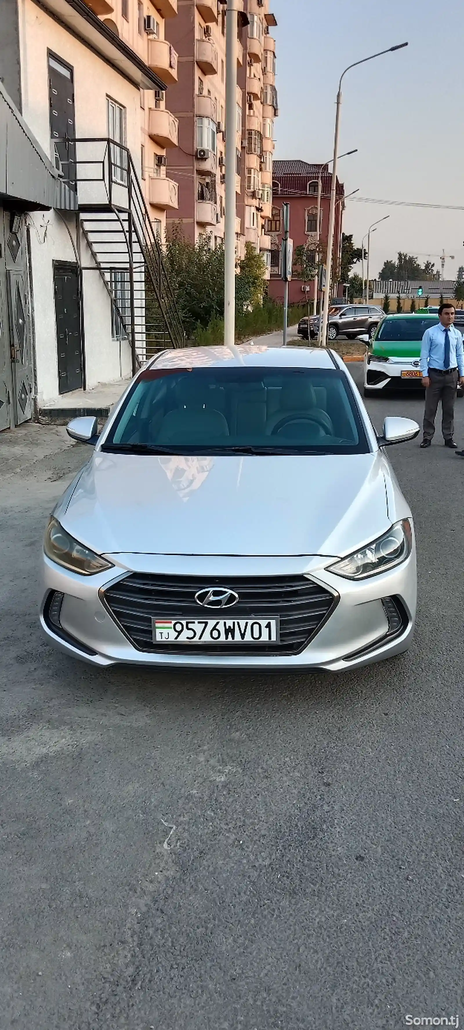 Hyundai Elantra, 2017-1