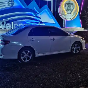 Toyota Corolla, 2012