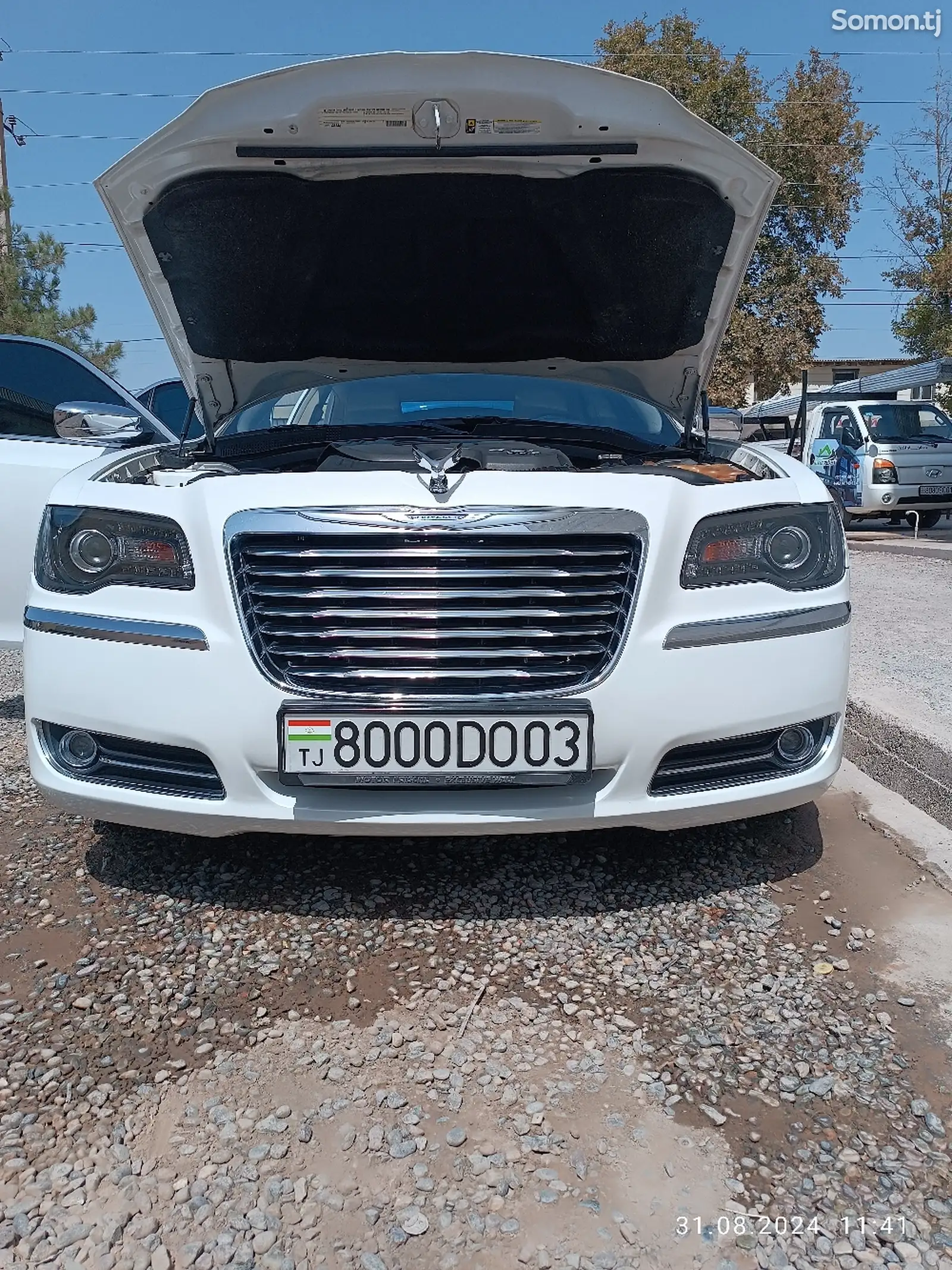 Chrysler 300C, 2011-8