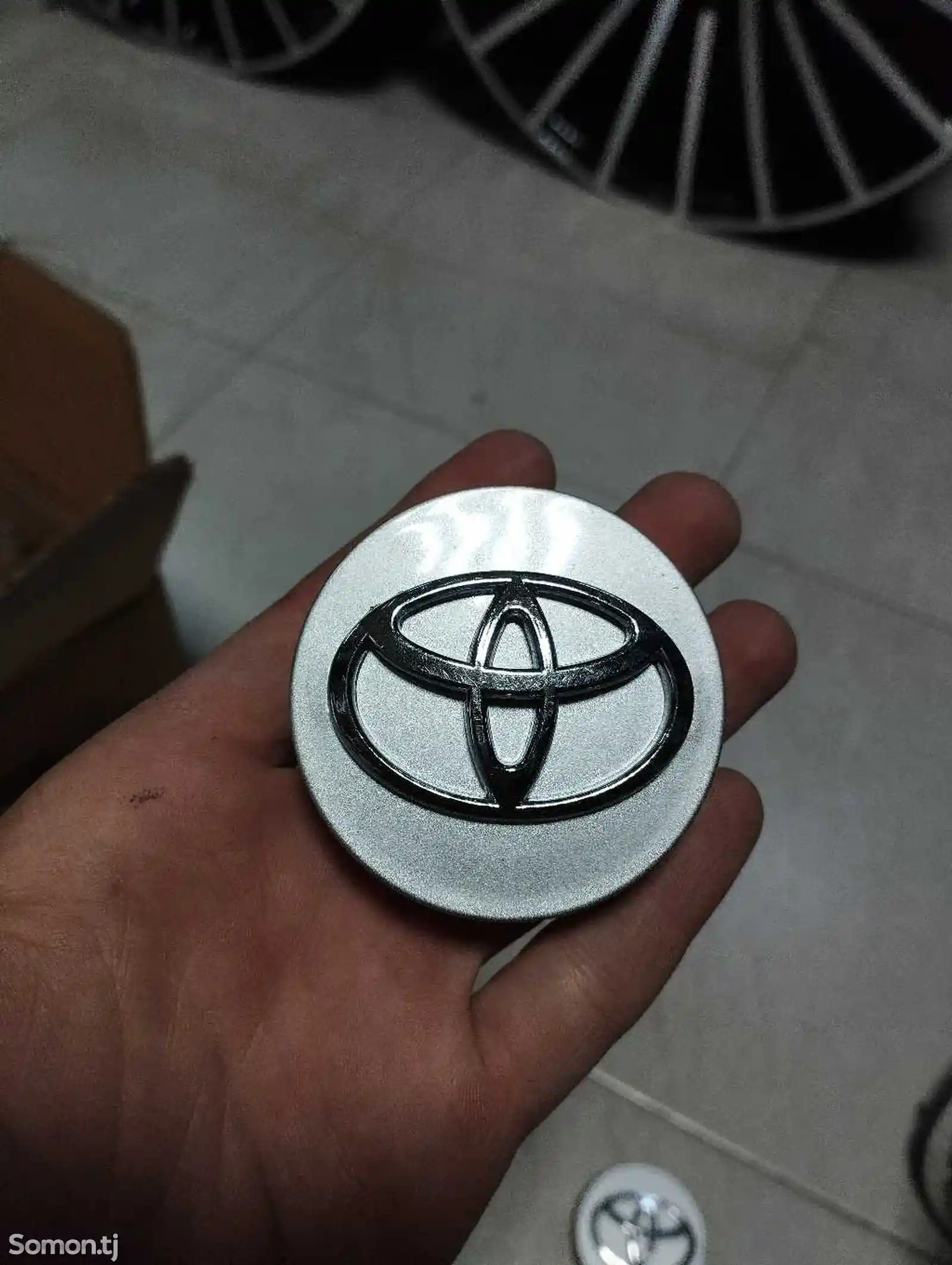 Колпачок для Toyota Camry-5