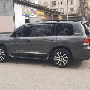 Toyota Land Cruiser, 2012