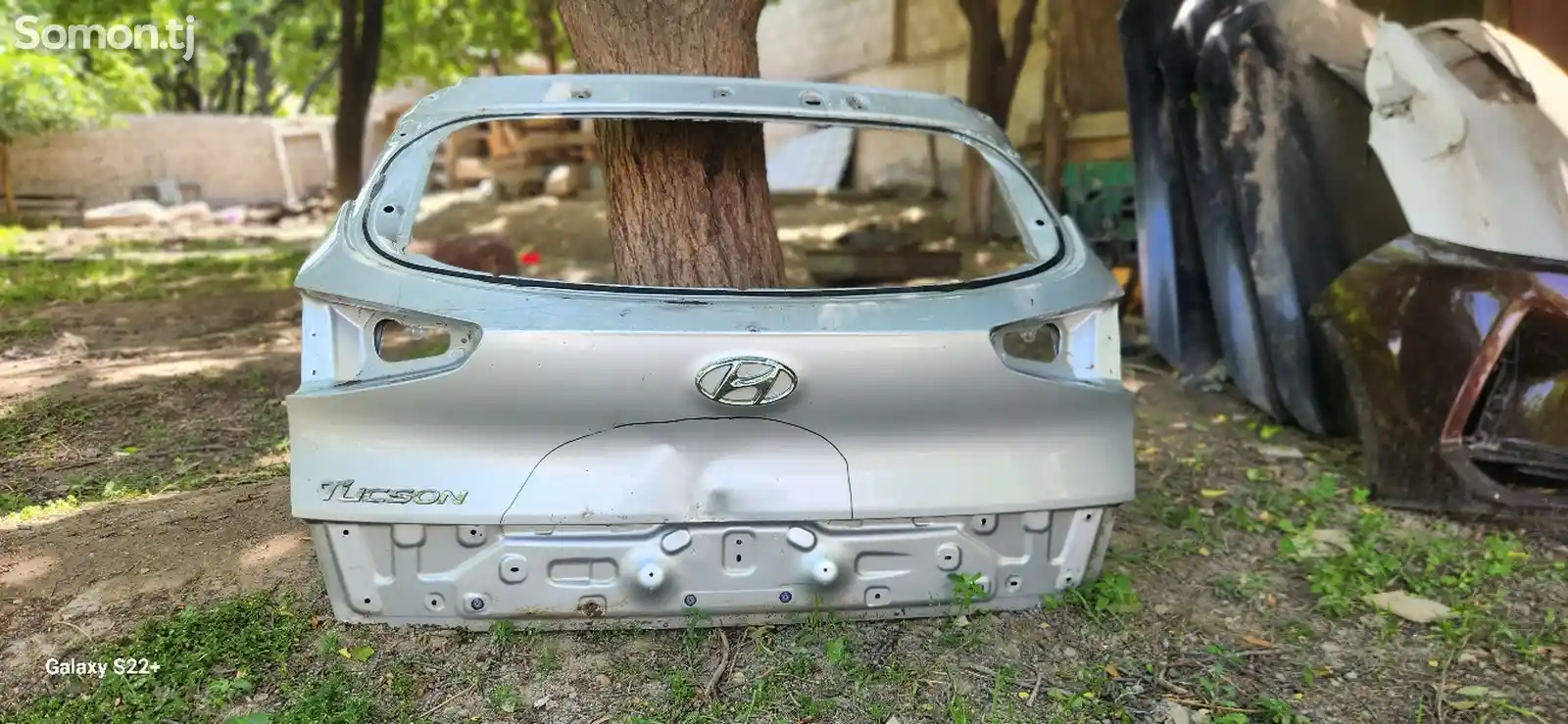 Крышка багажника от Hyundai Tucson-1