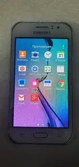 Samsung Galaxy J1 Ace-2