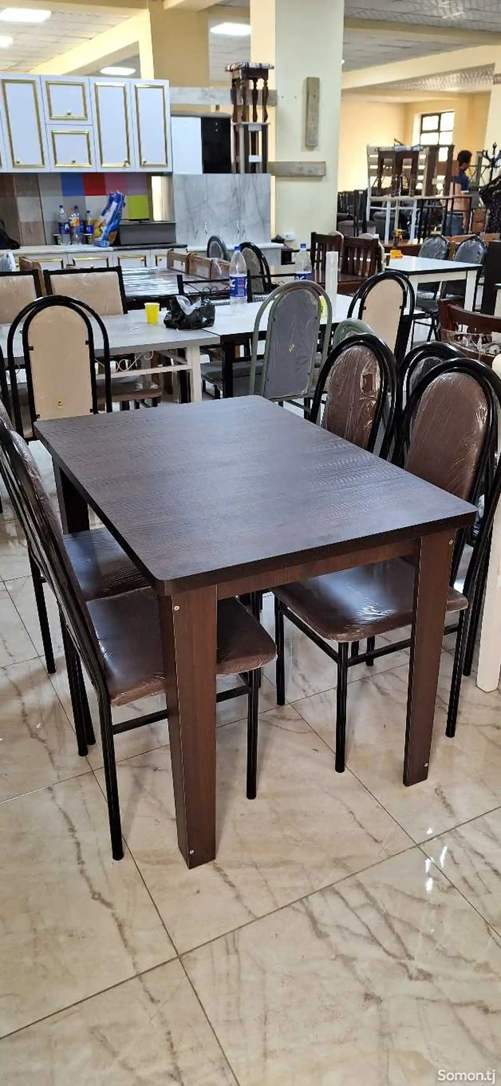 Стол со стульями для кухни-3