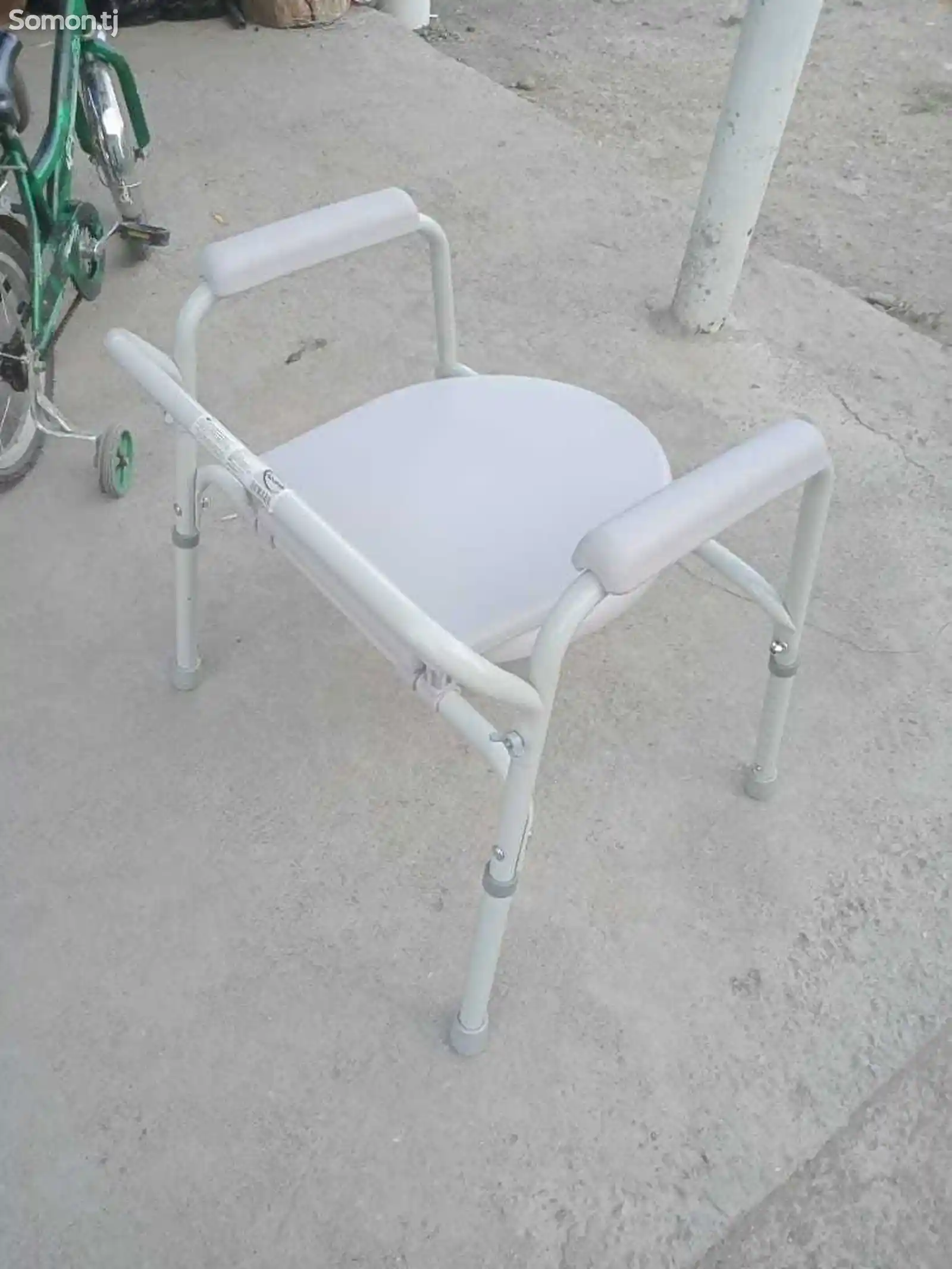 Санитарный стул-7