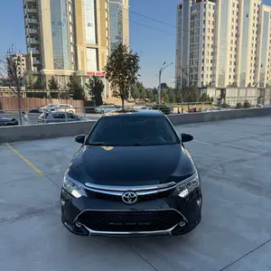 Toyota Camry, 2017