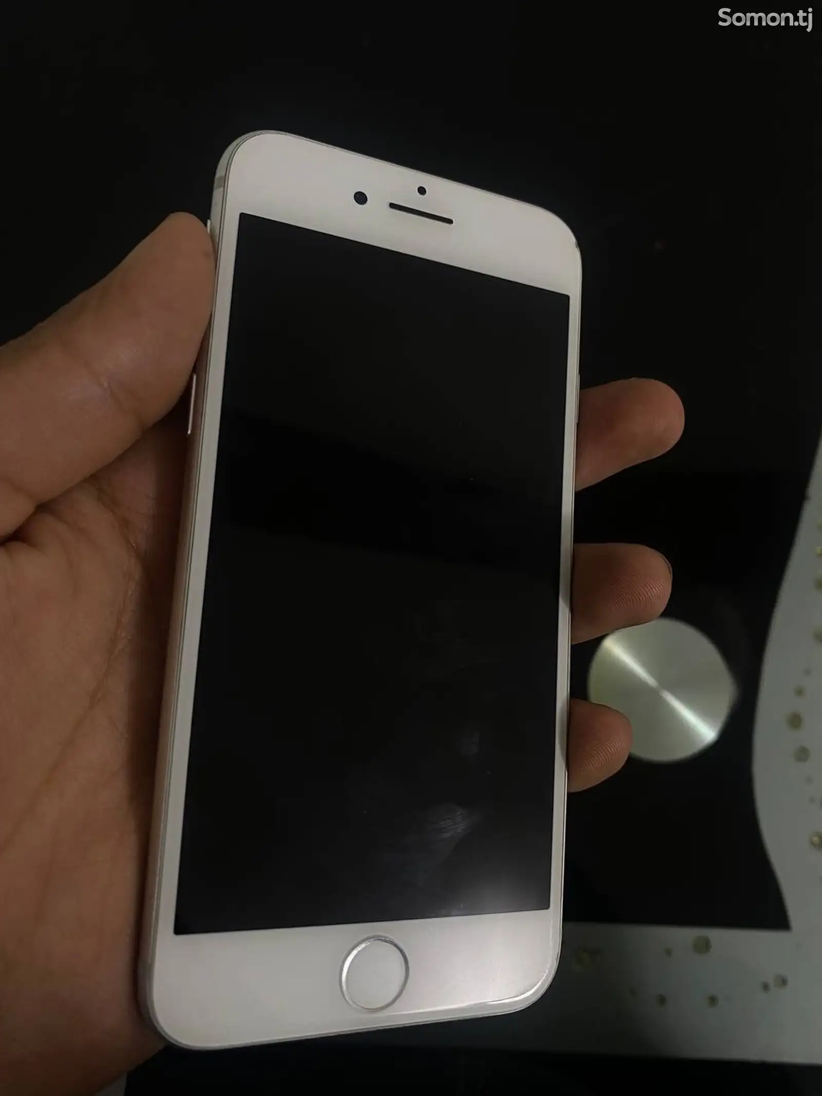 Apple iPhone 8, 64 gb-1