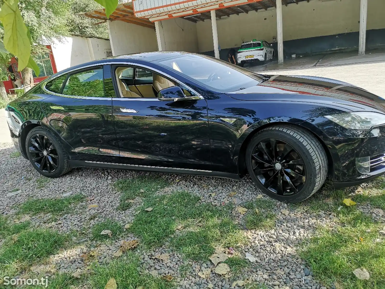 Tesla Model S, 2014-6