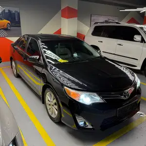 Toyota Camry, 2012