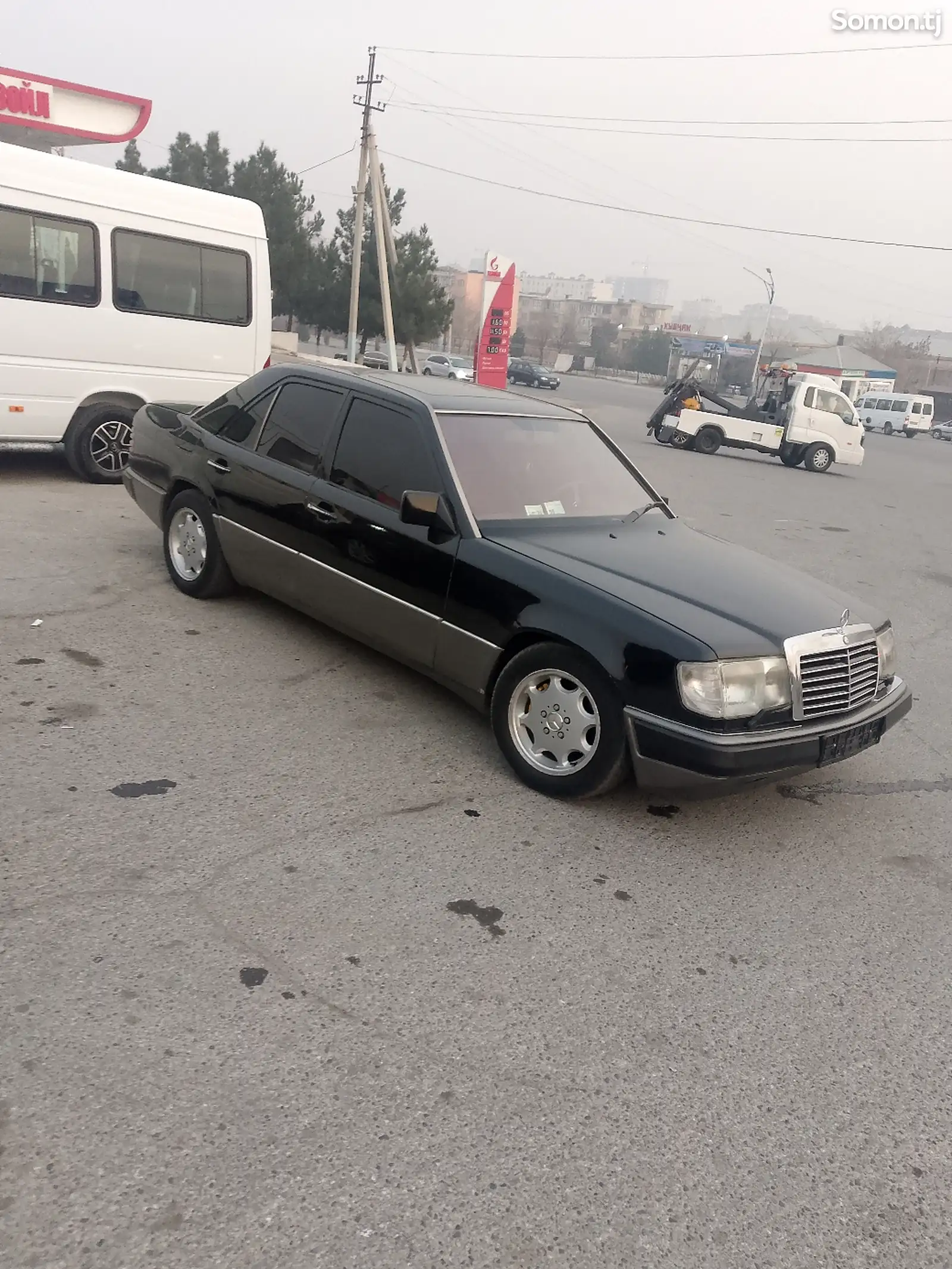 Mercedes-Benz W124, 1993-1