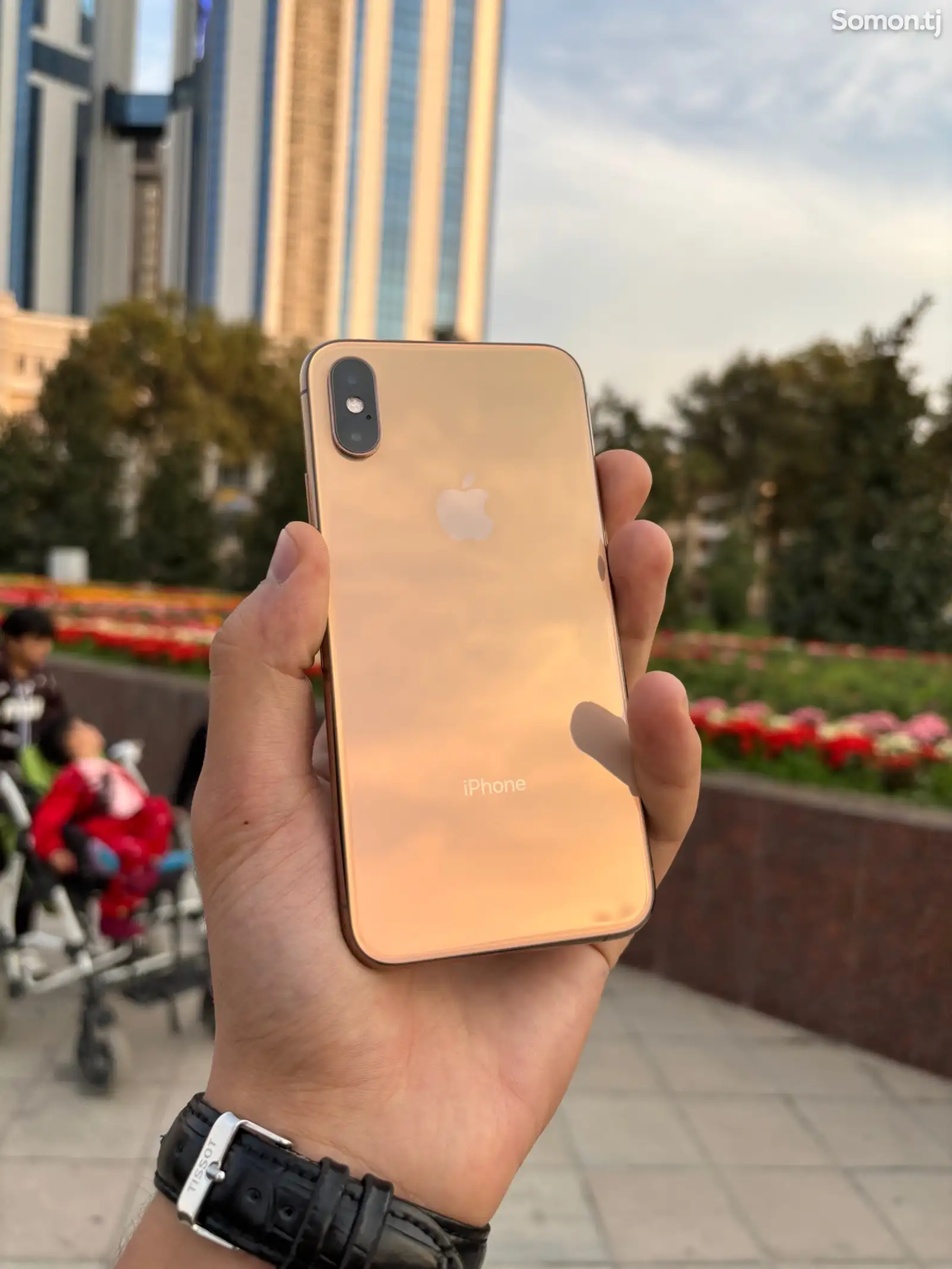 Apple iPhone Xs, 256 gb, Gold-1