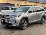 Toyota Highlander, 2020-3