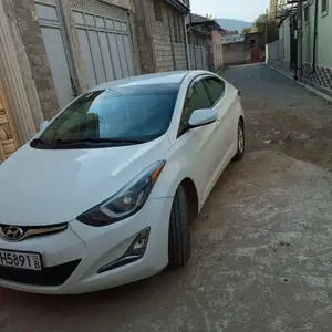 Hyundai Elantra, 2015