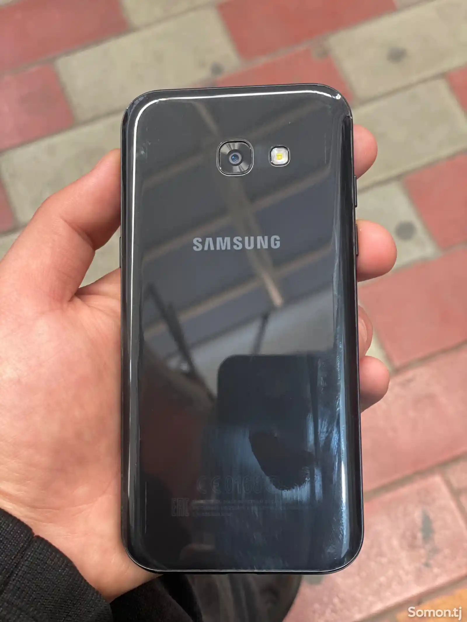 Телефон Samsung Galaxy-3
