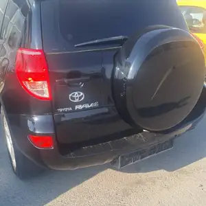 Toyota RAV 4, 2010