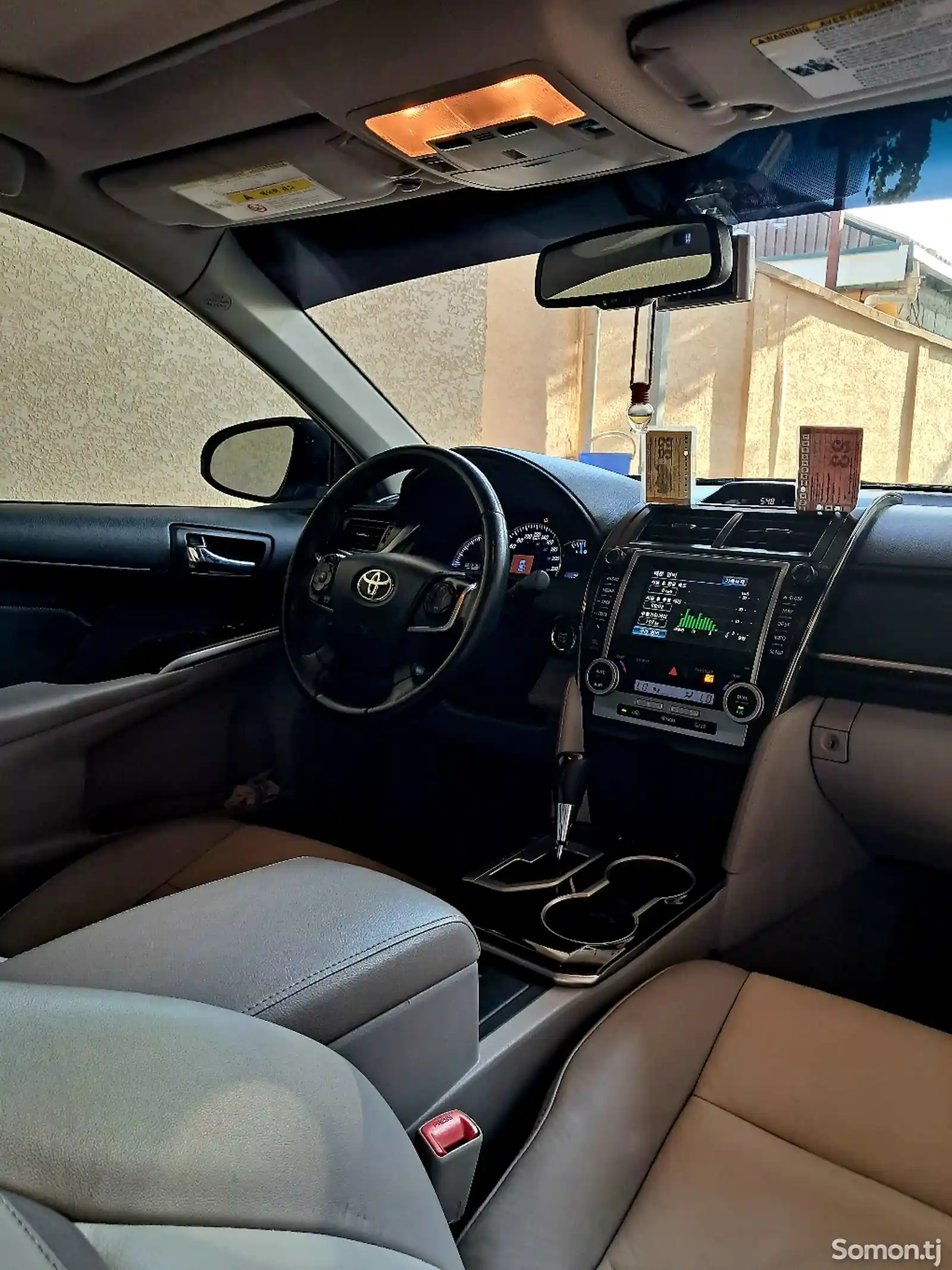 Toyota Camry, 2013-1