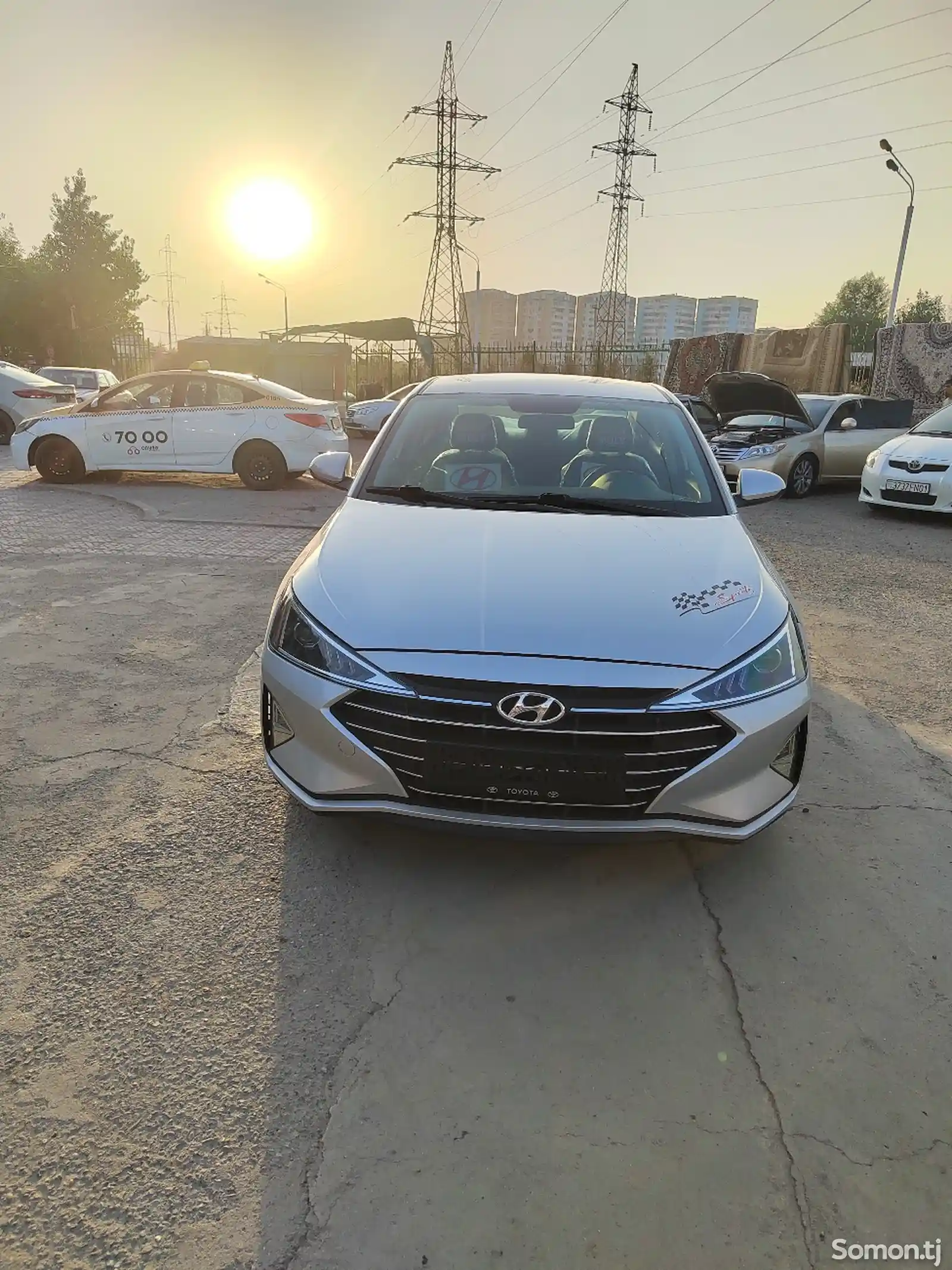 Hyundai Elantra, 2019-1