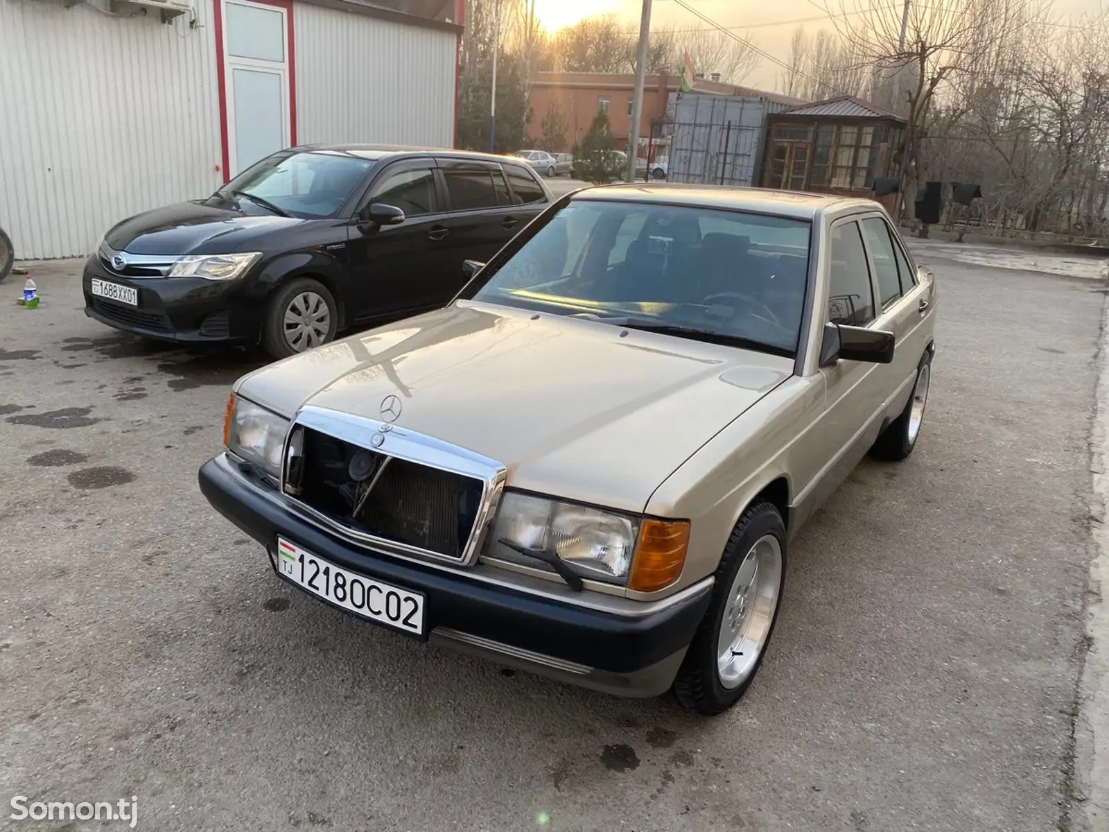 Mercedes-Benz W201, 1989-1