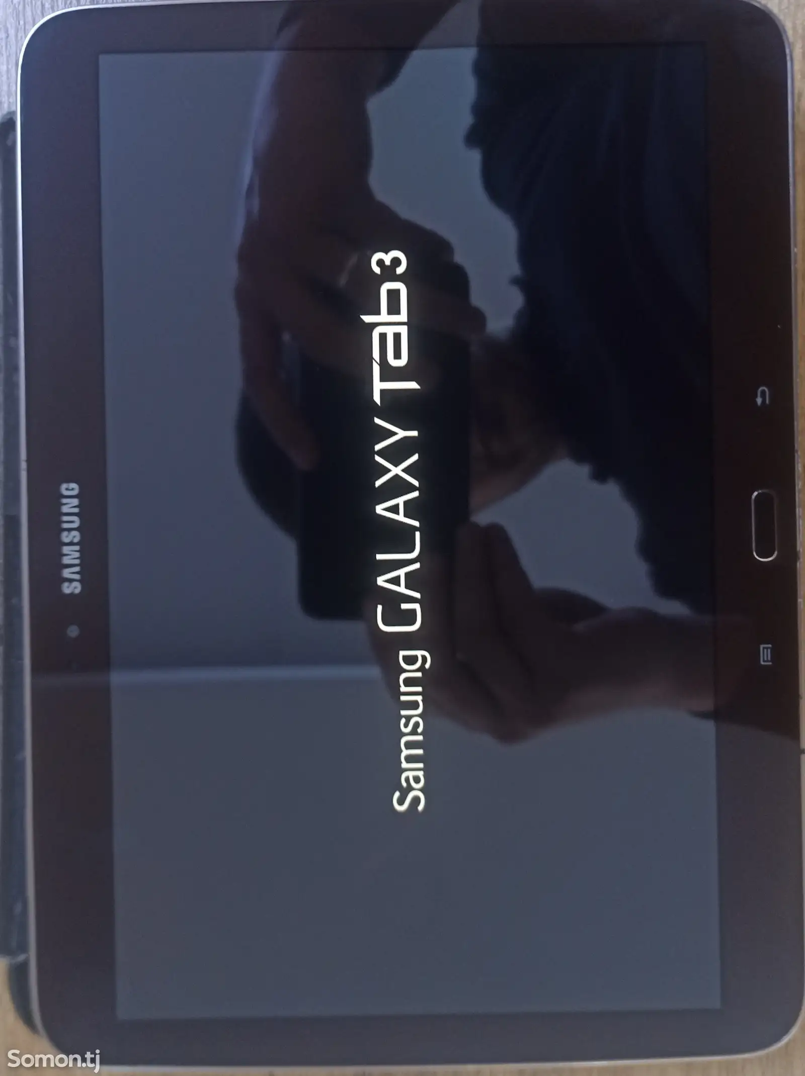 Планшет Samsung Galaxy Tab 3-1