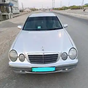 Mercedes-Benz E class, 2001