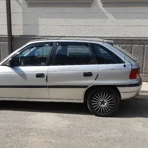 Opel Astra G, 1992